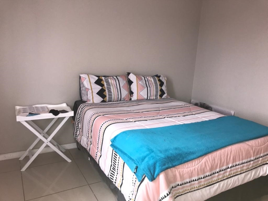 To Let 1 Bedroom Property for Rent in Quigney Eastern Cape